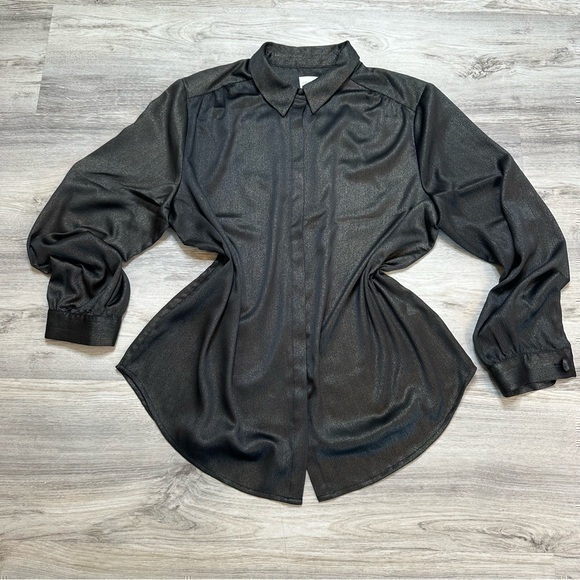 Chico’s Satin Shiny Button Down Drop Shoulder blouse Top size 2 or large - Picture 1 of 7